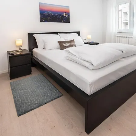 Apartamento Vracar Belgrade, St Sava Church Park *